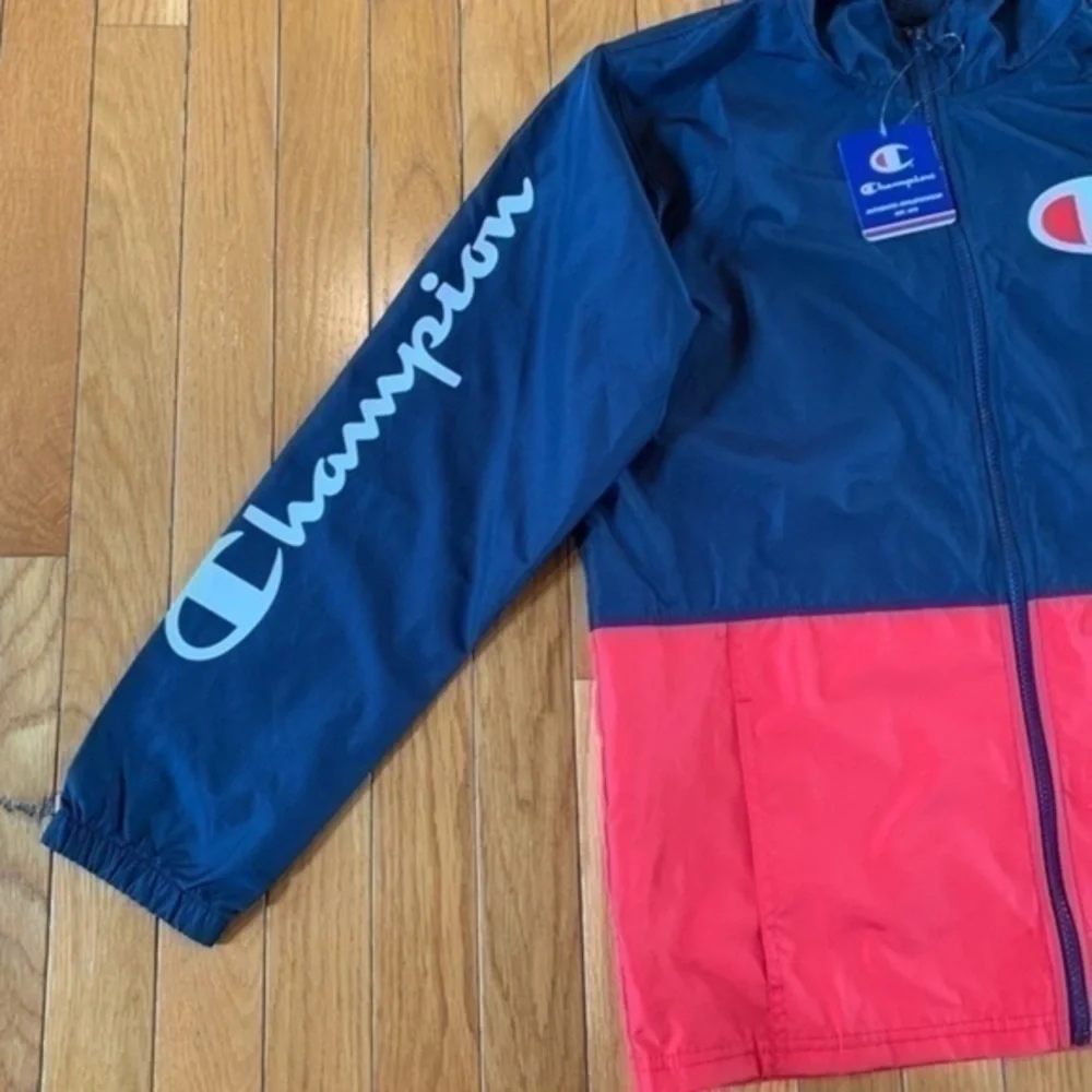 Champion new nwt